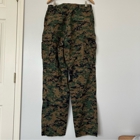 Military Issue woodland digital camo cargo pants M - Picture 2 of 7